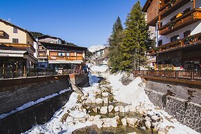Hotel Excelsior Cimone