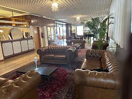 Hotel Excelsior Cimone