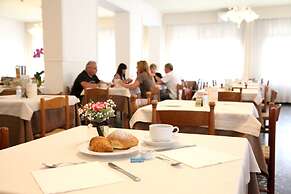 Hotel Moderno