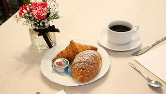 Hotel Moderno