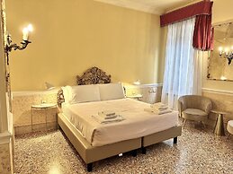 Casa Alla Fenice