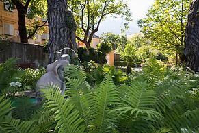 Hotel Elephant