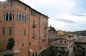 Palazzo Dragoni Residenza d'Epoca