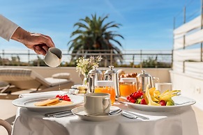 Hotel Excelsior