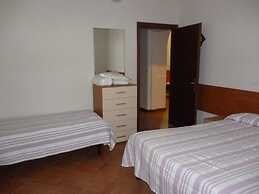 XXVII Aprile Bed & Car