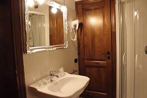 Il Colombaio Winery and Rooms