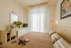 Hotel Athena
