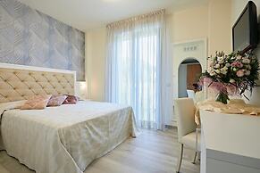 Hotel Athena