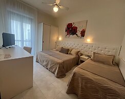 Hotel Athena