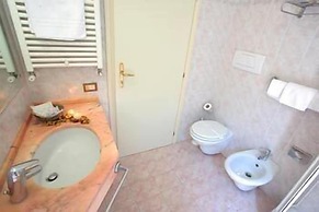 Hotel Athena