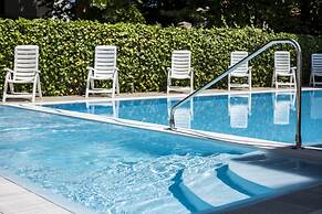 Hotel Athena