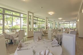 Hotel Athena