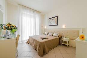 Hotel Athena