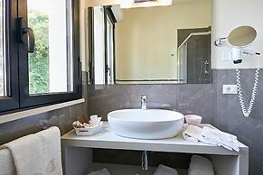 Hotel Athena