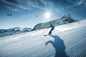 AlpenParks Hotel & Apartment Orgler