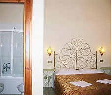 Marta Guest House