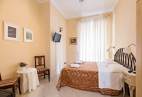 Marta Guest House