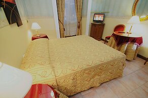 Hotel Sweet Home