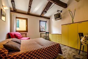 Venice Apartments