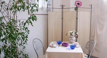 Girasole House