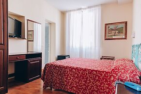 Hotel Savoia E Campana