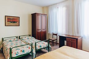 Hotel Savoia E Campana