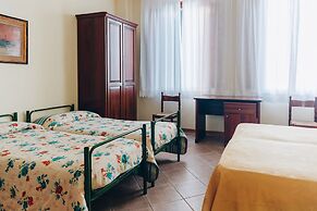 Hotel Savoia E Campana