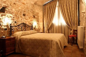 Le Logge di Silvignano Historic House