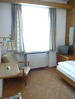 Hotel Roter Hahn - Bed & Breakfast