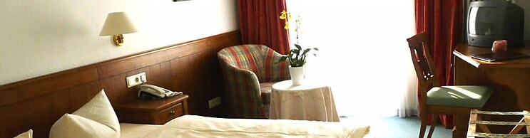 Hotel Roter Hahn - Bed & Breakfast