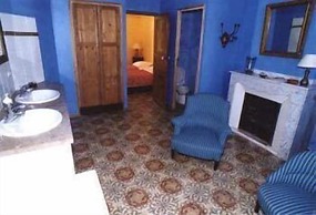 Mas Montluzia
