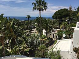 Paco Residence