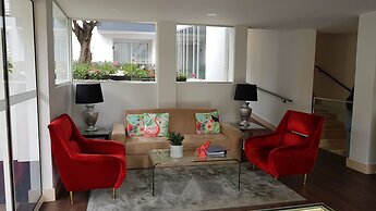Santa Cruz Village Hotel
