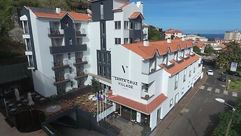 Santa Cruz Village Hotel