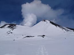 Sotto il Vulcano