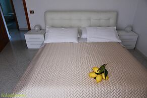 Bed and Lemons