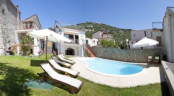 Olga's Residence