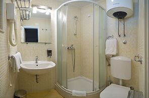 Aparthotel Pharia