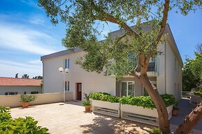 Aparthotel Pharia