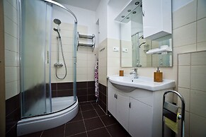 Split Apartments Peric