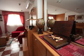 Split Apartments Peric