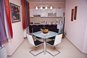 Split Apartments Peric