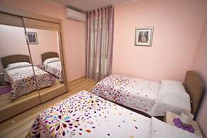 Split Apartments Peric