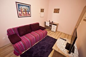 Split Apartments Peric