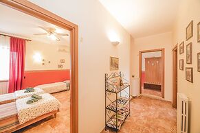 Aurora Rooms