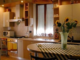 Aurora Rooms