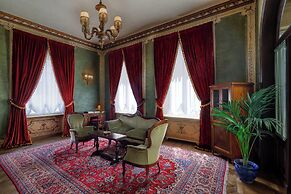 Hotel Locarno