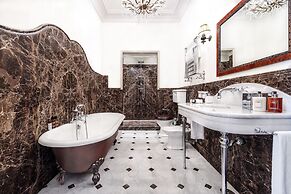 Hotel Locarno
