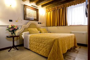 Ca' San Giorgio Relais & Suites