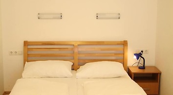 Hotel Cyrus